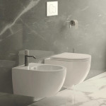 LIKE závesné WC so sedátkom a funkciou Eco Clean v kúpeľni