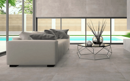 Dlažba imitácia betónu v béžovo-šedej farbe v obývačke